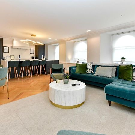 Pass The Keys Beautiful 2 Bed Apartment With Parking In The Bay カーディフ エクステリア 写真