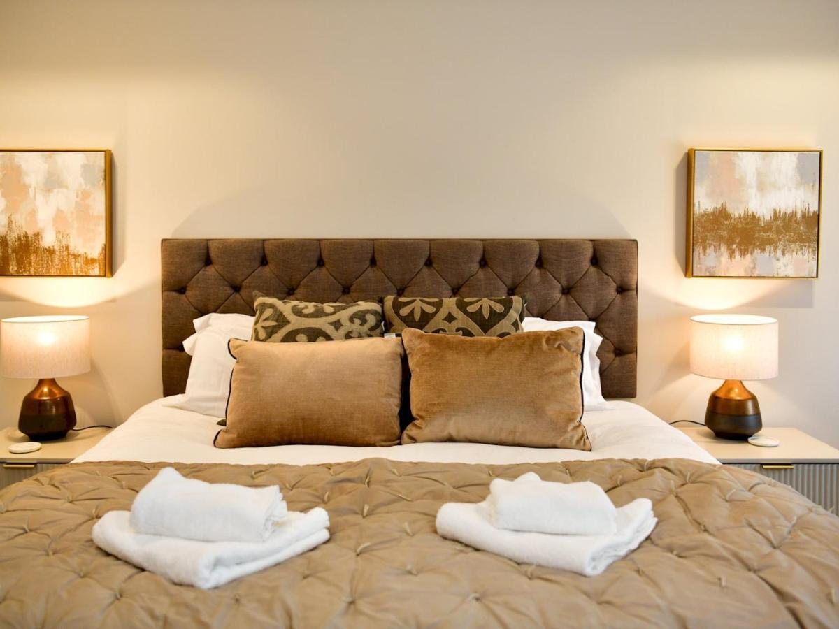 Pass The Keys Beautiful 2 Bed Apartment With Parking In The Bay カーディフ エクステリア 写真