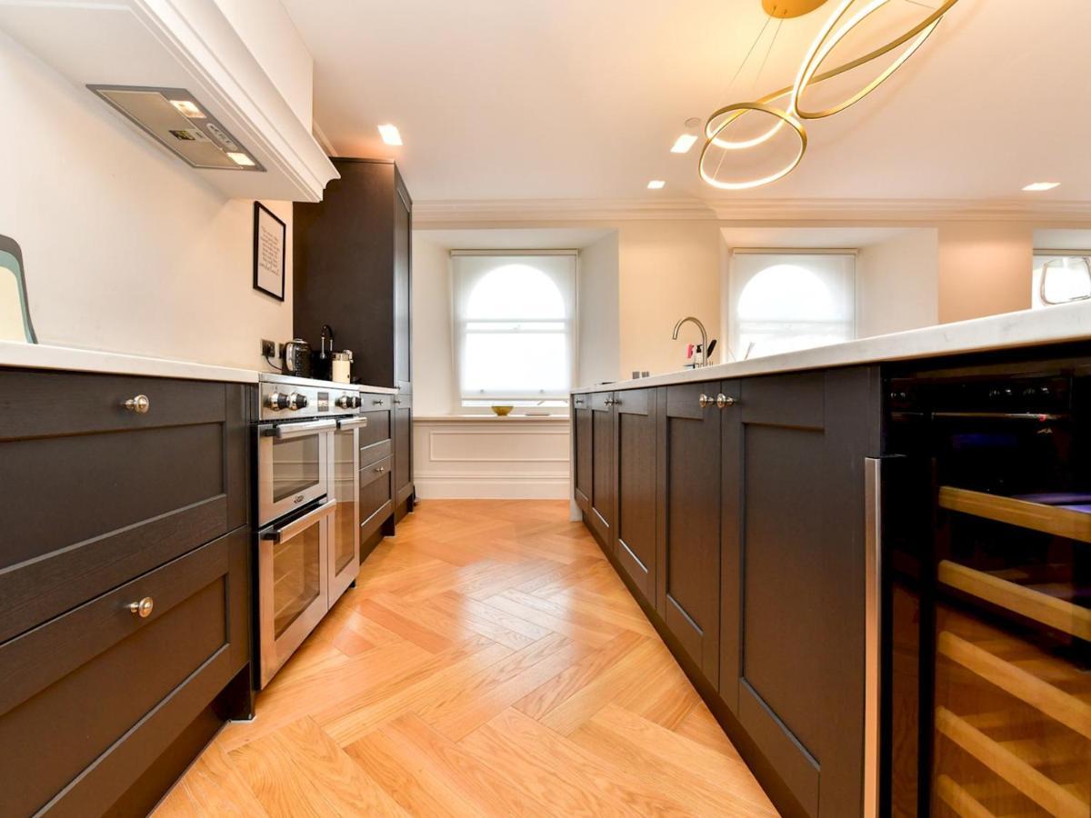 Pass The Keys Beautiful 2 Bed Apartment With Parking In The Bay カーディフ エクステリア 写真