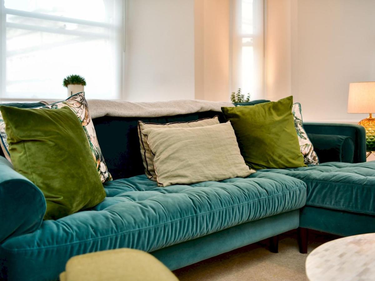 Pass The Keys Beautiful 2 Bed Apartment With Parking In The Bay カーディフ エクステリア 写真